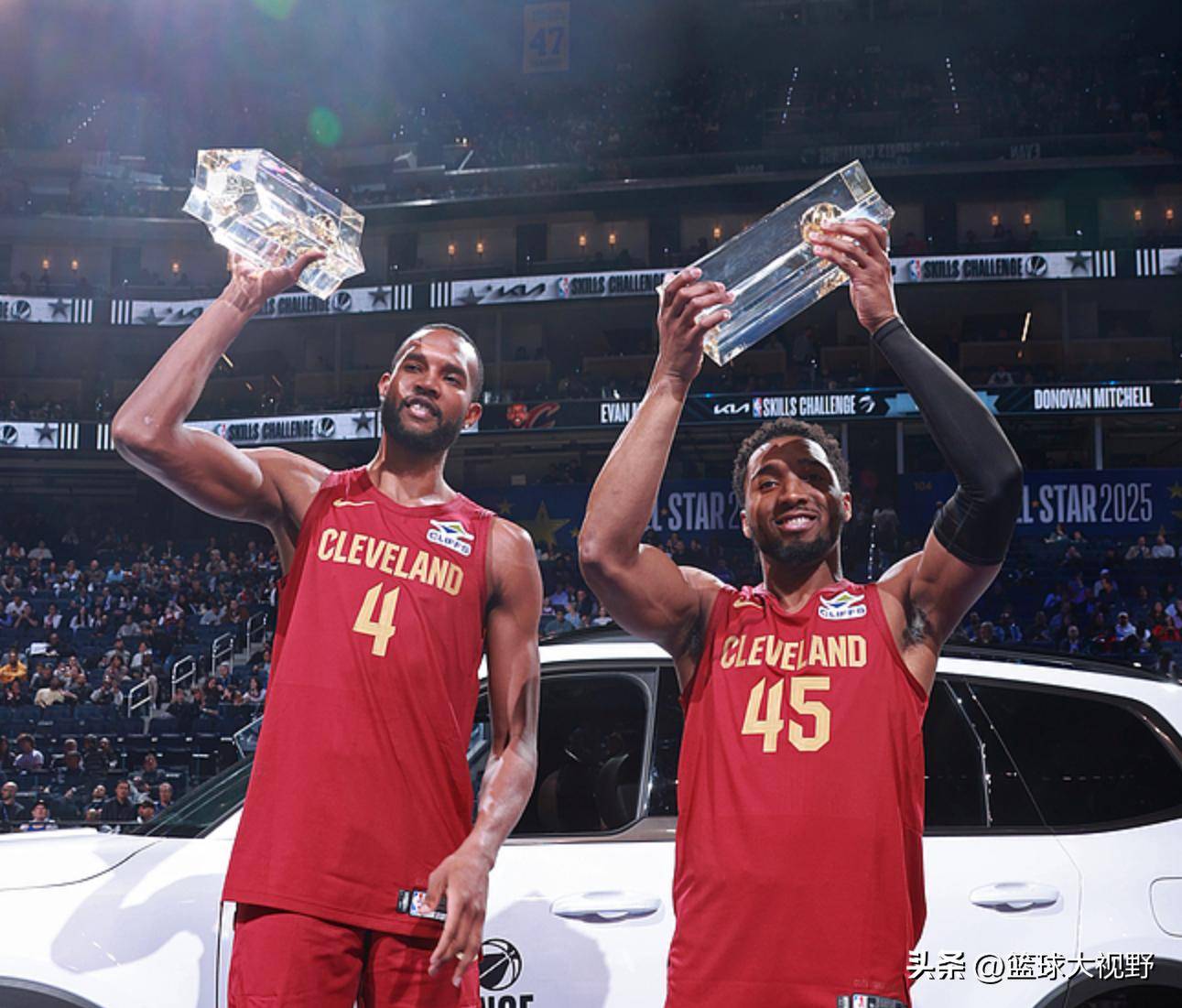 NBA球员加盟国际赛事，球队备战冲刺全球顶级荣誉
