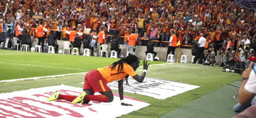 爱游戏体育-匈牙利弗雷斯海姆力克千村，匈牙利超级联赛领头  第3张